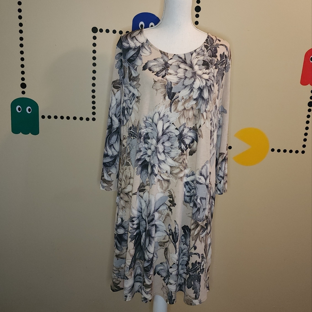 Floral gray blue dress with pockets plus size!